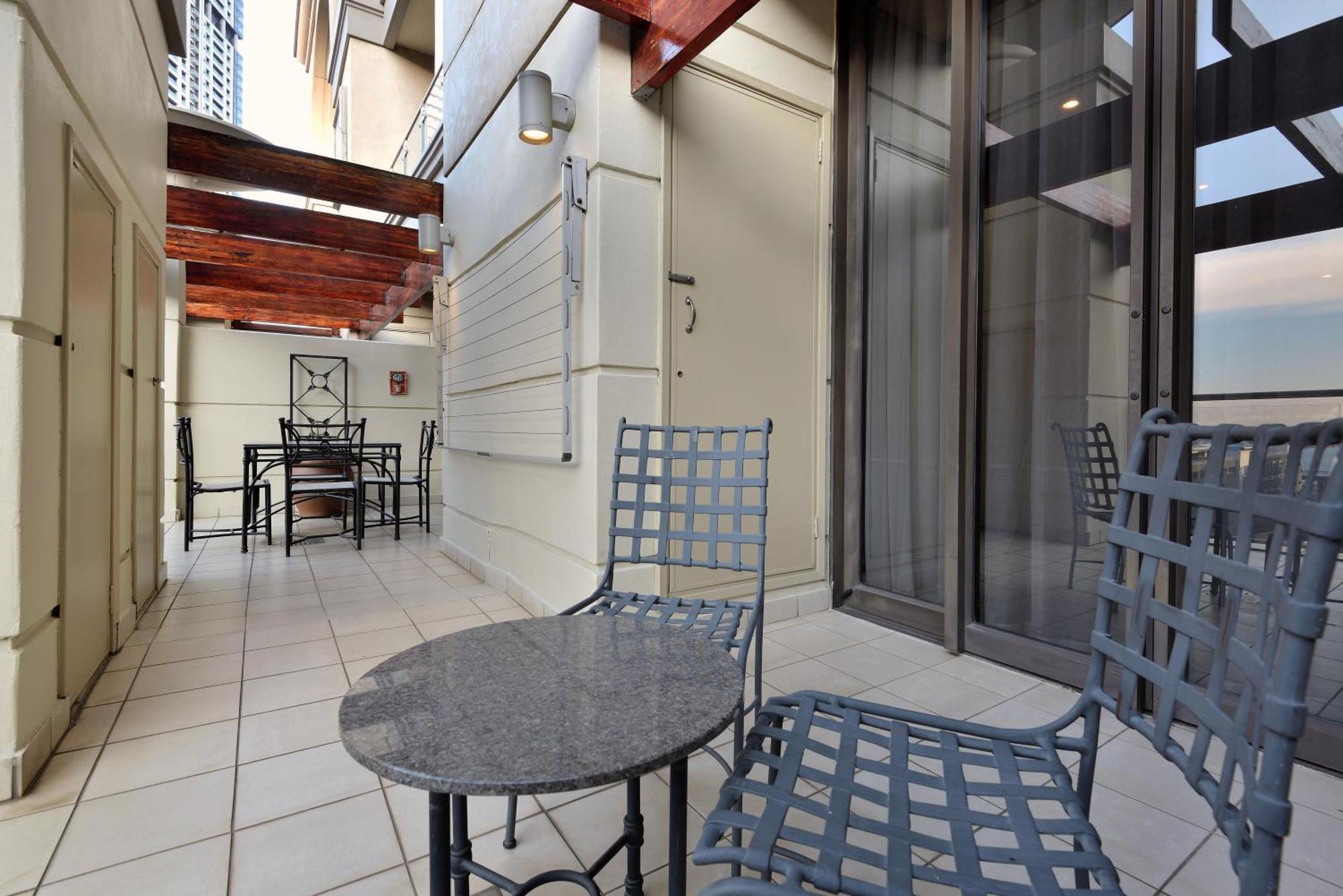 The Michelangelo Towers Hotel Sandton Bagian luar foto