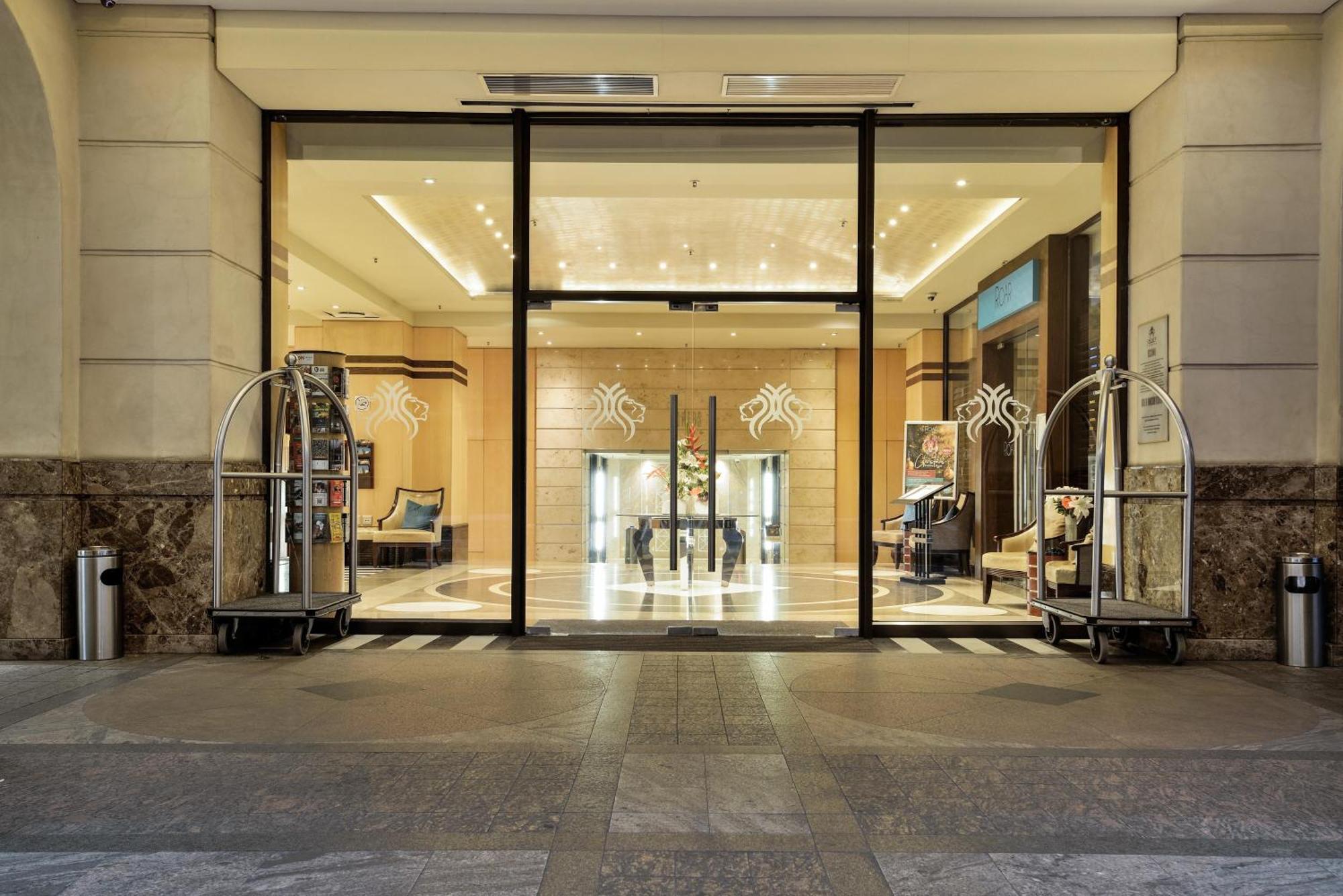 The Michelangelo Towers Hotel Sandton Bagian luar foto