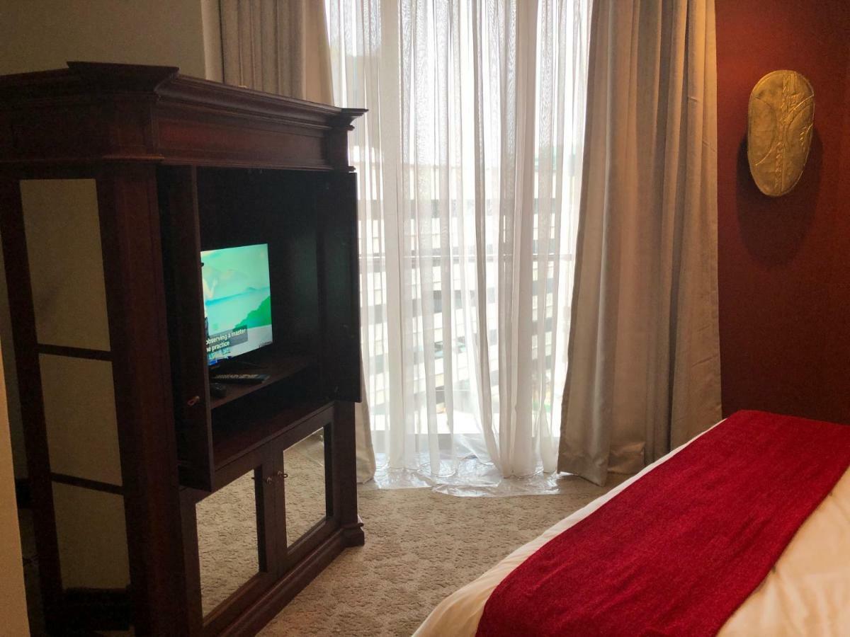 The Michelangelo Towers Hotel Sandton Bagian luar foto