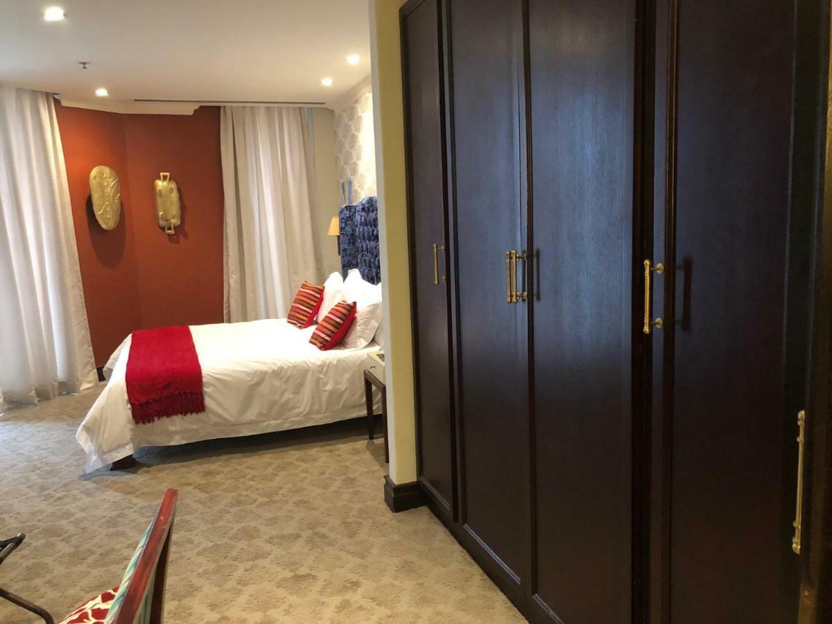 The Michelangelo Towers Hotel Sandton Bagian luar foto