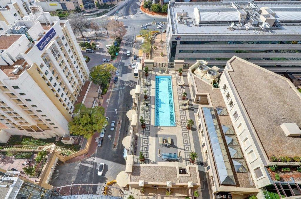 The Michelangelo Towers Hotel Sandton Bagian luar foto